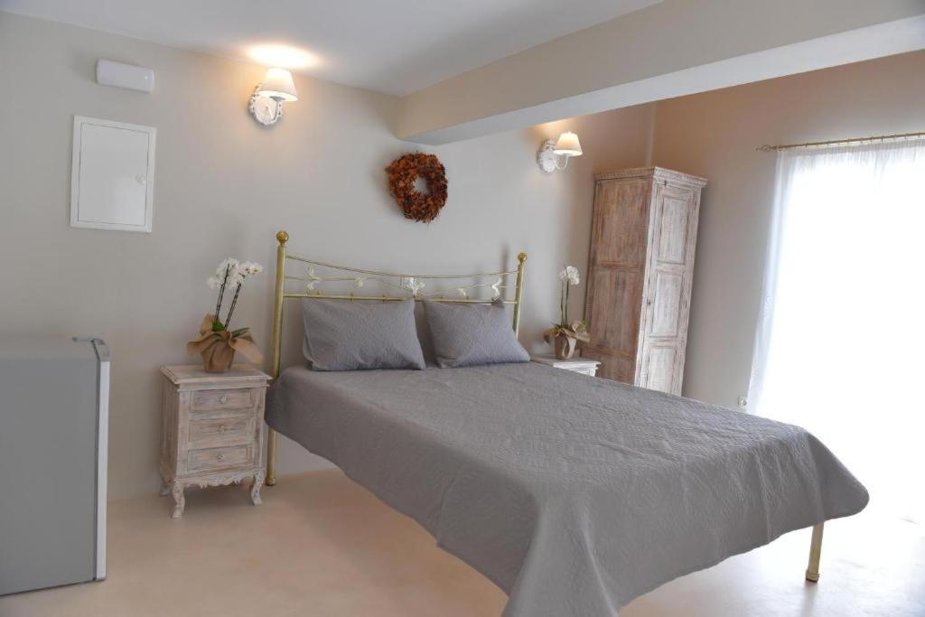 Oisyra Boutique Suites Ermoupoli Dış mekan fotoğraf