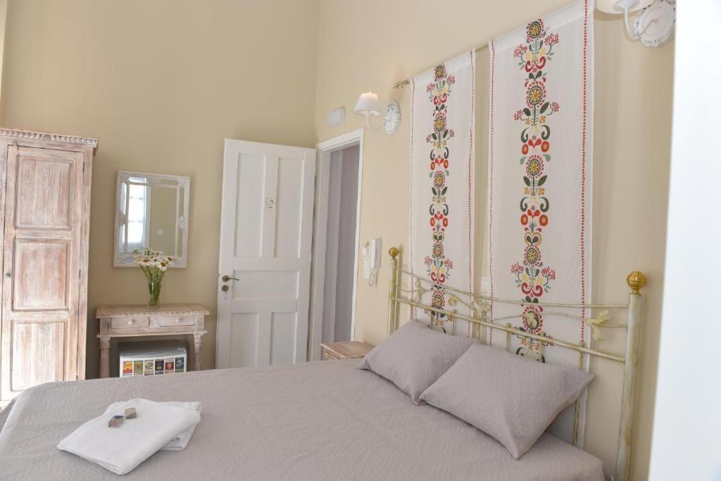Oisyra Boutique Suites Ermoupoli Dış mekan fotoğraf